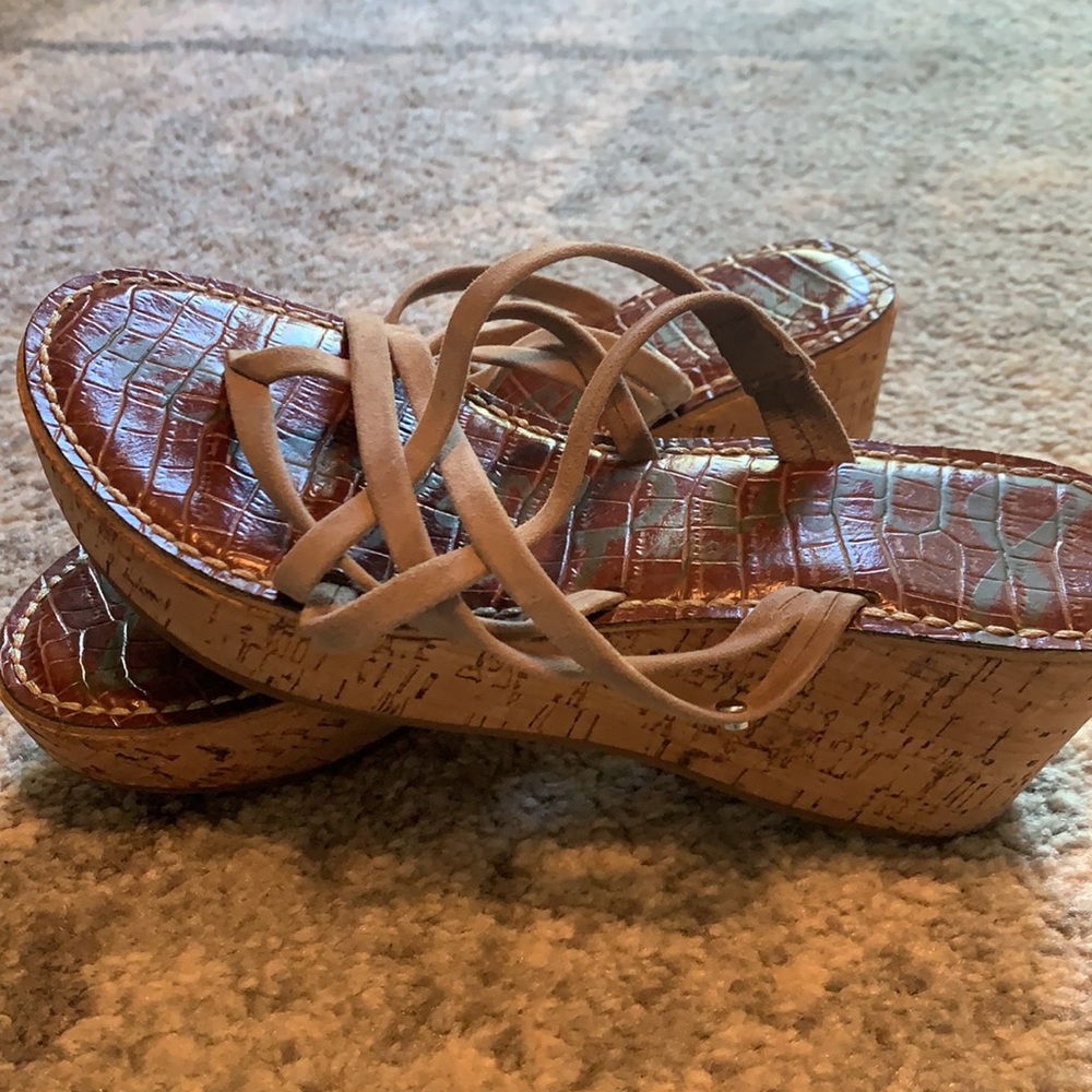Sam Edelman strappy brown sandal!